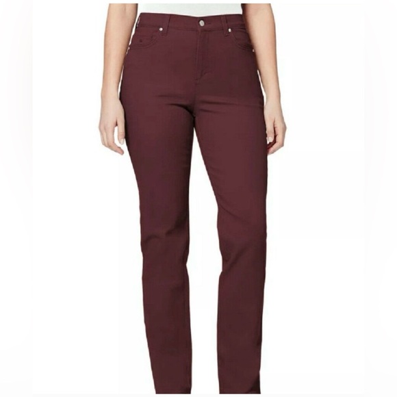 Gloria Vanderbilt Amanda Jeans in Rich Burgundy - Picture 1 of 11